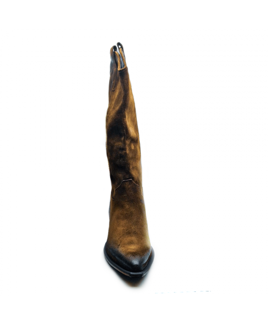 Studio 76 - Suede Brown