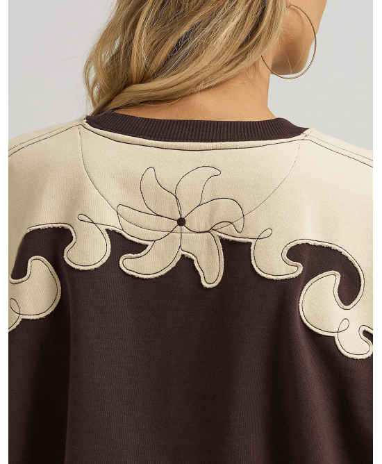 Wrangler - Lainey Wilson Lainey Crew Neck Jumper Wrangler - Lainey Wilson Lainey Crew Neck Jumper