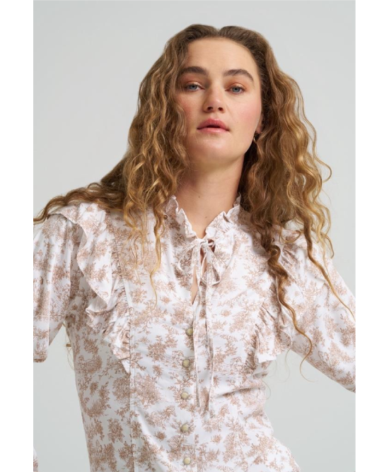 Wrangler - Lainey Wilson Folk Floral Blouse