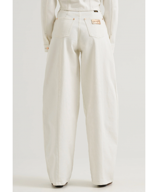 Wrangler - Lainey Wilson Tour Barrel High Rise Denim Jeans - Pearl White